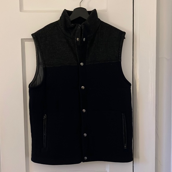Banana Republic Other - Banana Republic Men’s Flannel Vest